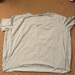 Lululemon t-shirt size 20